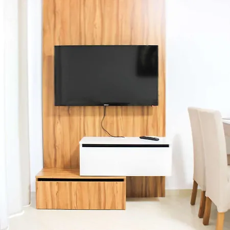 Ultimate Luxury Deluxe 734